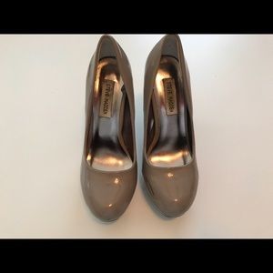 Steve Madden platform pumps. Size 6.5